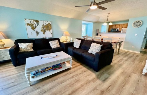 Saint Helena Island Condo | Birdie`s Beach Club Villa (resort cards available)