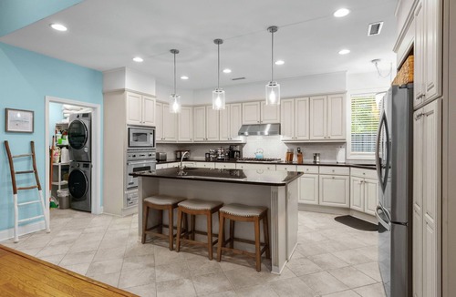 North Litchfield Beach House | Blue Crab Trap, charming 3 bd home with outdoor entertaining in Pawleys Island