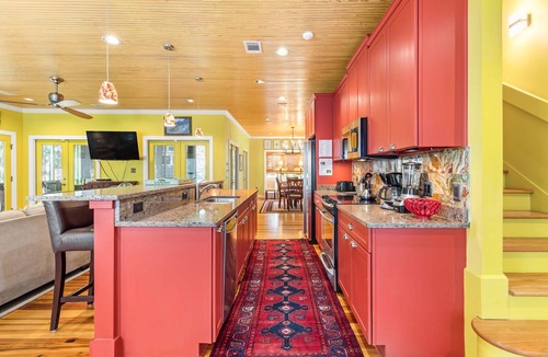 Tybee Island House | Blue Skies | Game Room, Fire Pit & More!