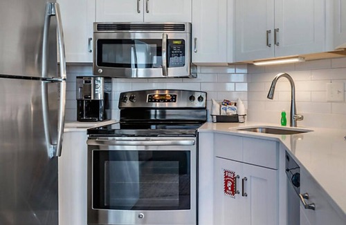 Downtown Myrtle Beach Resort | Bluegreen SeaGlass Tower, 1 Bedroom Standard Condo, Free WiFi and Parking