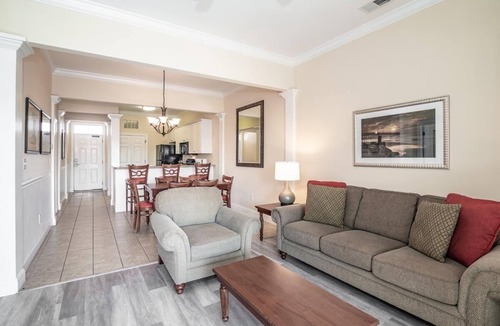Litchfield by the Sea Hotel | Bright Coastal Haven w/Full Kitchen + Pools & Lazy River near Lowcountry Zoo