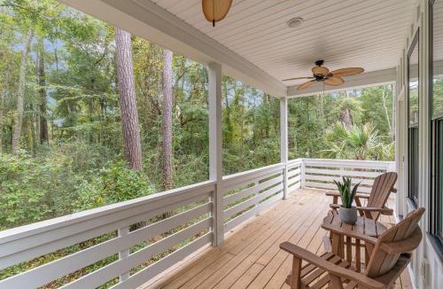 Litchfield by the Sea House | Bright Modern 4 Bdrm House Near Beach Pet Friendly