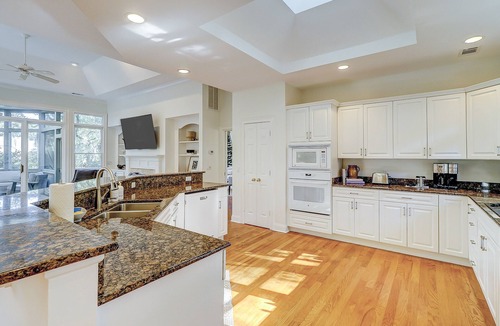 Heritage Woods House | Bright & tranquil dog-friendly villa with private pool, patio, & W/D - near golf