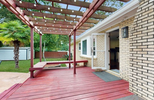 Goose Creek House | Bring Your Pup! Goose Creek Home w/Private Pool