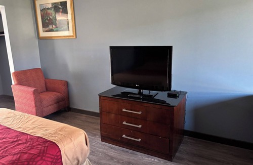 Augusta Hotel | Budget Inn Express