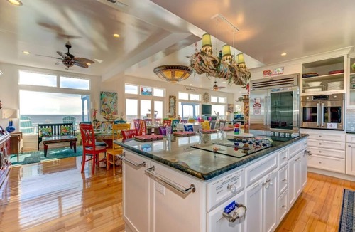 Isle of Palms House | Casa Flamingo Oceanfront Dreamhouse! 8 bedroom, Sleeps 20, Pool, hot tub, elevator