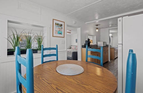 Myrtle Beach Cottage | Casa Michelle in Ocean Lakes w/Golf Cart & Linens Included