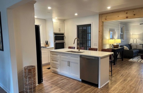 North Charleston House | Charleston Charmer | 4 Beds! | 15 Min to Downtown