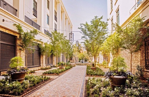 Ansonborough Apartment | Charleston | Couples Historic Retreat | Gym + Downtown