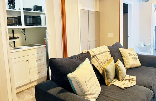 Ladson Apartment | Charleston Cozy Apartment - Near Airport & Plantations/Free Parking