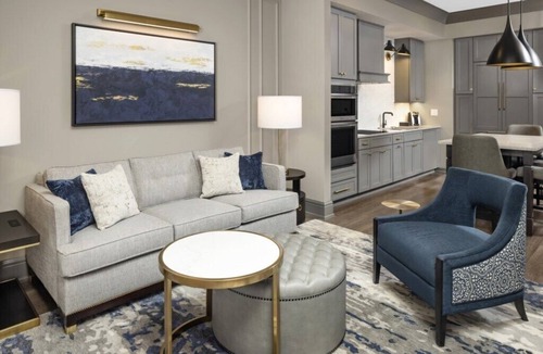 Ansonborough Condo | Charleston | Romantic City Retreat | Gym + Lounge