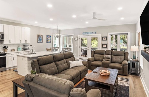 Bonito Boathouses House | Charleston-Style Retreat, Golf Cart Included, Overlooking Ocean Creek Golf Course, 698 Bonito