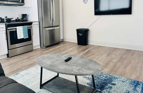 Westside Apartment | Charming 1BD 1BA Haven in Historic Charleston, SC - Your Perfect Getaway Awaits!