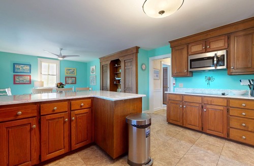 Sullivan's Island House | Charming 2,704 Square Foot Beach Home with Balconies & Lush Yard