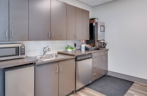 Downtown Apartment | Charming 2-bedroom apartment in delightful Raleigh with AC, fitness room