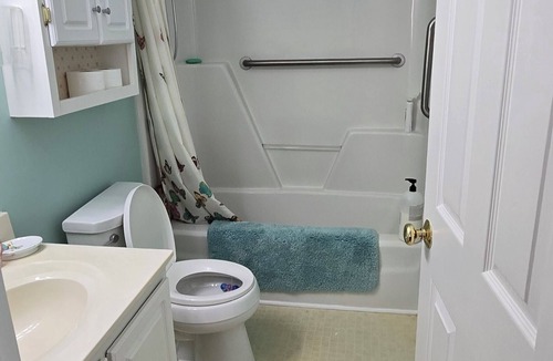 Archdale Condo | Charming 2-bedroom condo in lovely Archdale/High Point, Close to HPU and I-85