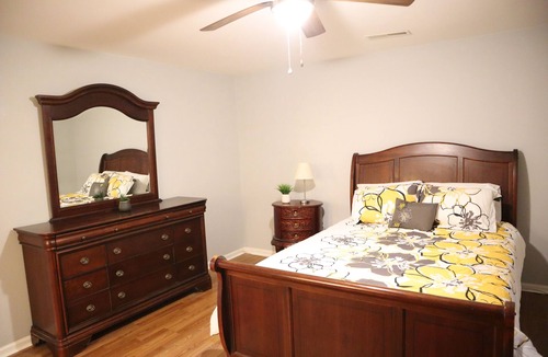 West Ashley House | Charming 3-Bed Retreat near Downtown Charleston