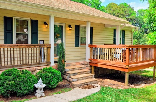 Garner House | Charming 3-bedroom house in relaxing Garner nc close to raleigh downtown.