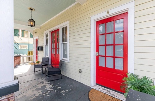 Westside Apartment | Charming Downtown Studio with Modern Amenities