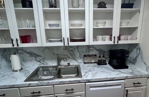 Orangeburg House | CHARMING FURNISHED APARTMENT