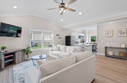 Gastonia House | Charming Gastonia Escape 3BR 2BA New Furnishings