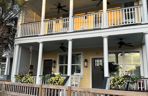 Westside House | Charming house 2nd floor unit, downtown Charleston steps from King Street
