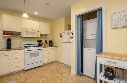 Port Royal House | Charming Port Royal Duplex – Walk to Shops & Sands Beach
