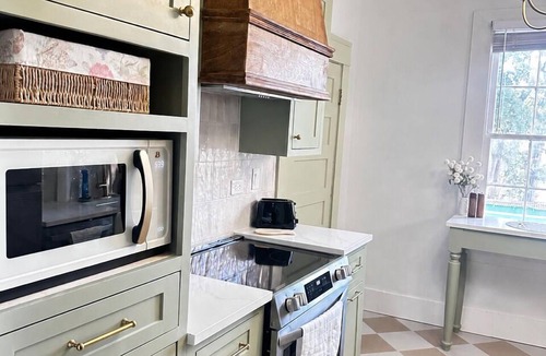 Westside House | Classic Meets Contemporary- A Pink & Green Haven in the Heart of Charleston