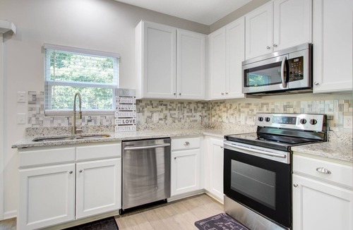 Ladson House | *CLEAN Family Fun house!