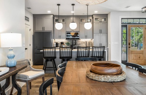 Melrose on the Beach House | Coastal Carolina Cottage-Oceanfront with Golf Cart
