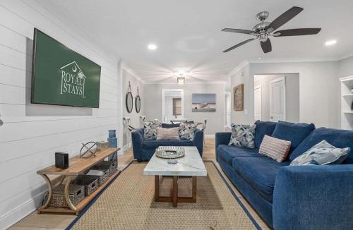 Old Village House | Coastal Casa-Old Village-5 mins to Beach
