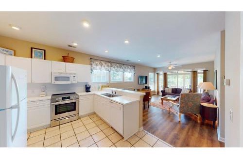 Litchfield by the Sea House | Coastal Charm 2BR Villa Lakeside Resort Amenities