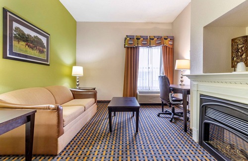 Asheboro Hotel | Comfort Inn & Suites Asheboro East