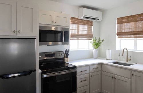Shandon Apartment | Comfortable 1BR · Near Fort Jackson & Devine St