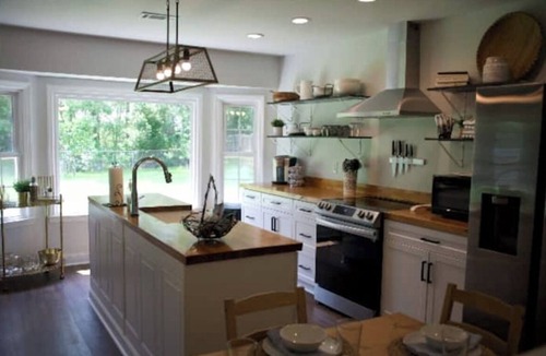 North Charleston House | Comfortable and elegant 3 bedroom home with King Bed master suite.