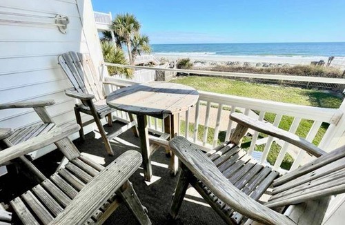 Surfside Beach Condo | Condo ∙ 3 bedrooms ∙ 8 guests