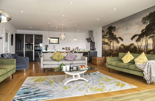 Portwrinkle House | Cormorant - Beachside House with Terrace Hot Tub & Stunning Views