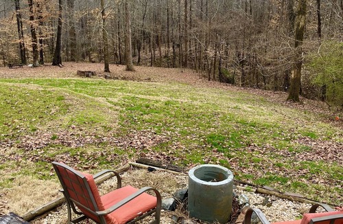 Bowling Green House | Country Charm City Convenience: Beautiful 3-Bedroom 2.5-Bath Home Forest Views