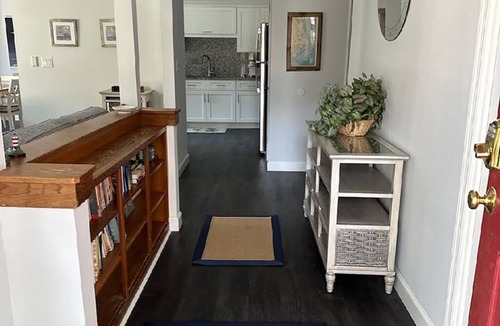 Shipyard Plantation Villa | Couples Cozy retreat, quiet and 10 minute walk to the beach -REMODELED NOV 2023