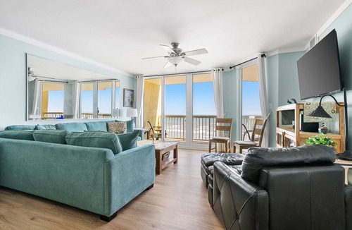 Folly Beach Condo | COV 213 - Beautiful Newly Renovated 2 Bedroom Oceanfront Villa - 2 Pools
