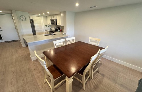Sea Pines Condo | Cozy 2 bedroom with a gorgeous golf course view, 5 minute walk to the beach.