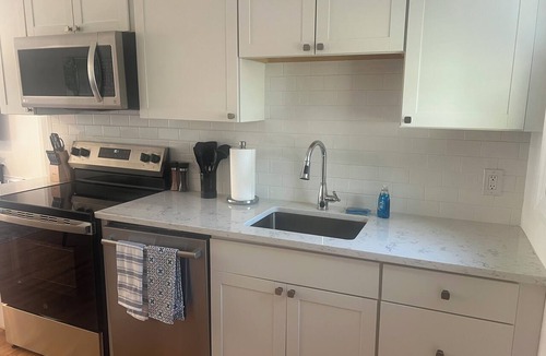 Charleston House | Cozy 2-bedroom duplex on James Island-Minutes from Downtown!