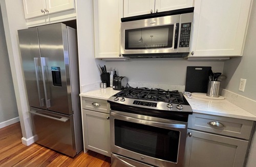 Port Royal House | Cozy 2-bedroom house in delightful Port Royal with porches and parking
