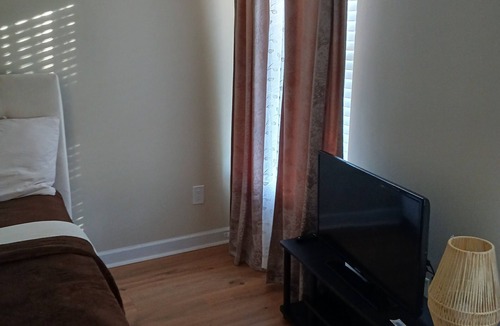Evans House | Cozy 2 bedrooms in Evans for Travelling Medical Professionals