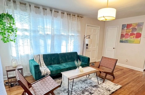 Fuquay-Varina House | Cozy bungalow in the heart of downtown Fuquay-Varina. Pet Friendly!