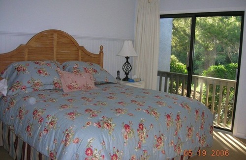 West Beach Cottage | Cozy, Comfy Cottage, Lagoon view, Walk to beach/pool. Great location, location