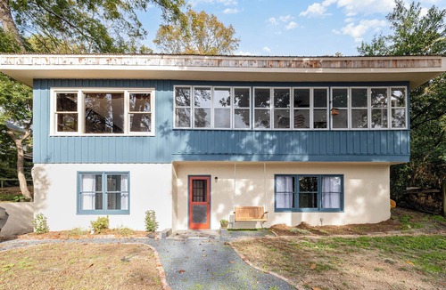 Lemon Springs Cottage | Cozy Cottage with Sauna. Close to over 40 golf courses near Pinehurst.