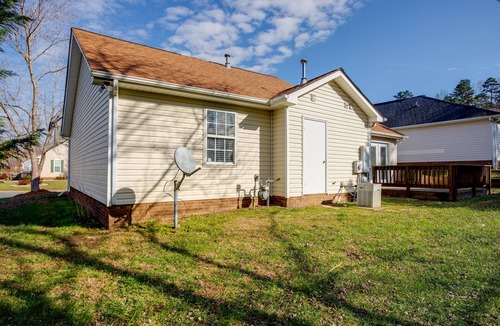 Paw Creek House | Cozy Home Carolina Minutes from uptown Charlotte and the Whitewater Center!
