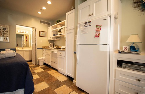 Saint Helena Island Resort | Cozy Suite just Steps from Beach Club, Sandbar, Tennis, & Beaches