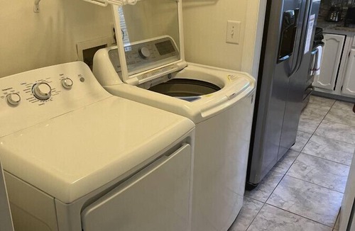 Folly Beach House | “Crescent Moon” - 5BR – established, top rated, dog friendly, 5 min walk to beach!